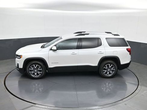 Used 2023 GMC Acadia SLT image 21