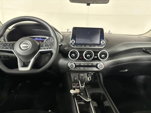 Used 2024 Nissan Sentra SV FWD image 21