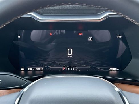 Used 2025 GMC Canyon AT4 image 22