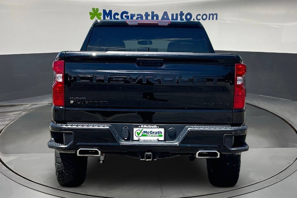 Used 2023 Chevrolet Silverado 1500 Custom Trail Boss w/ LPO, Dark Essentials Package AWD/4WD image 6