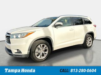 Used 2015 Toyota Highlander XLE FWD video 1