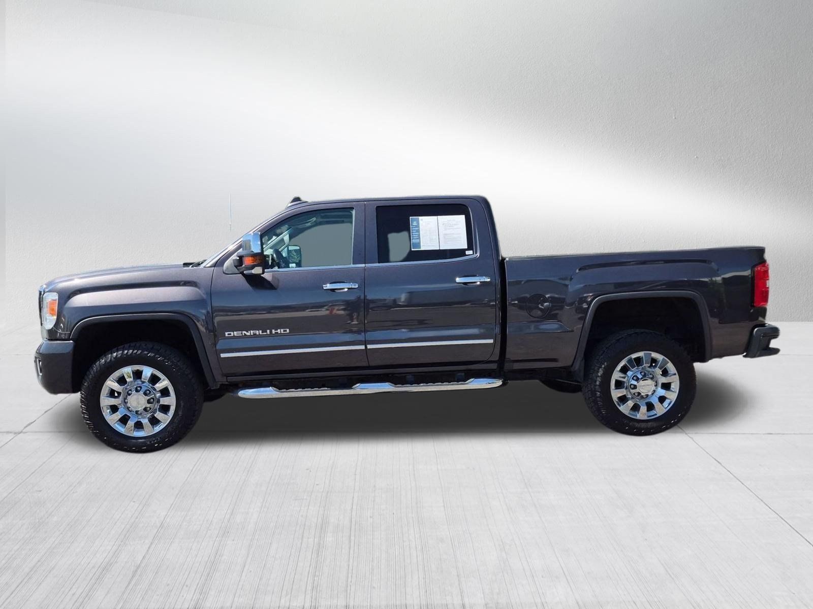 Used 2016 GMC Sierra 2500 Denali w/ Duramax Plus Package AWD/4WD image 2
