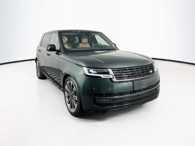 Used 2026 Land Rover Range Rover Long Wheelbase SE AWD/4WD image 3