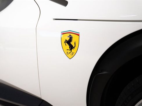 Used 2026 Ferrari Purosangue AWD/4WD image 34