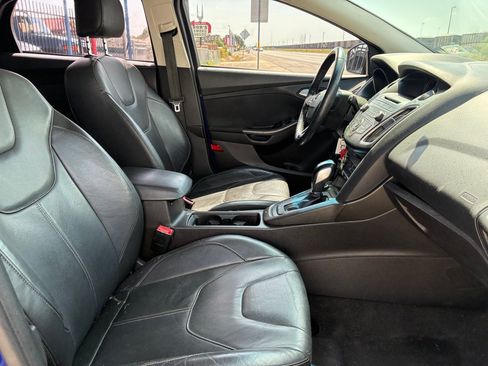 Used 2015 Ford Focus SE w/ Equipment Group 201A FWD image 25
