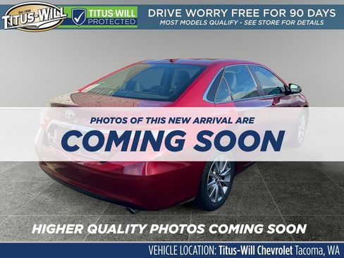 Used 2017 Toyota Camry image 4