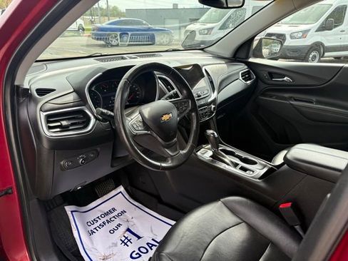 Used 2019 Chevrolet Equinox Premier image 3
