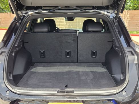Used 2025 Chevrolet Equinox EV RS FWD image 24
