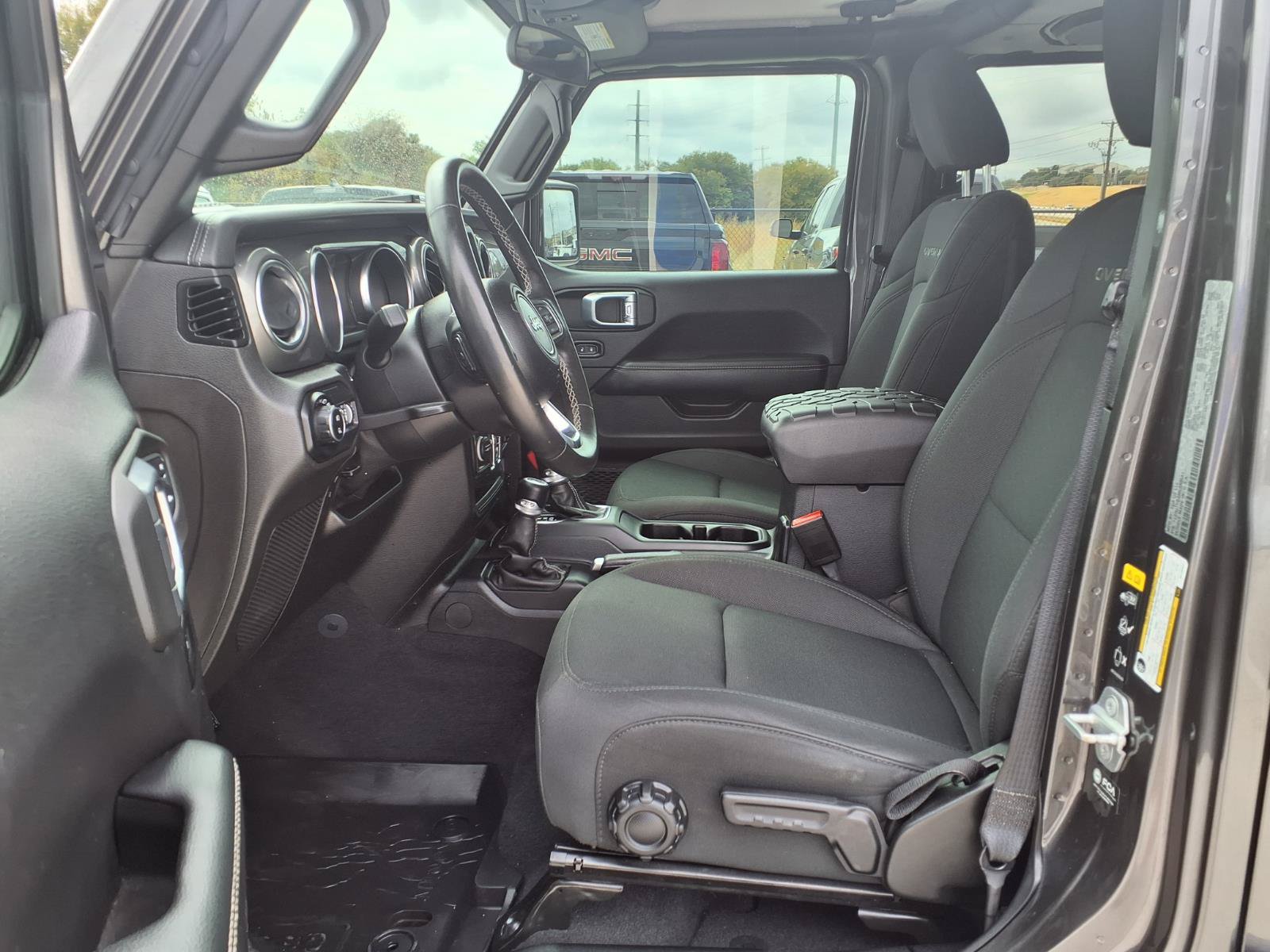 Used 2021 Jeep Gladiator Overland AWD/4WD image 24