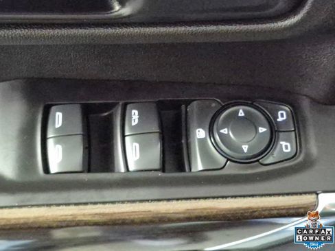 Used 2021 Chevrolet Silverado 1500 LT Trail Boss w/ Bed Protection Package AWD/4WD image 17
