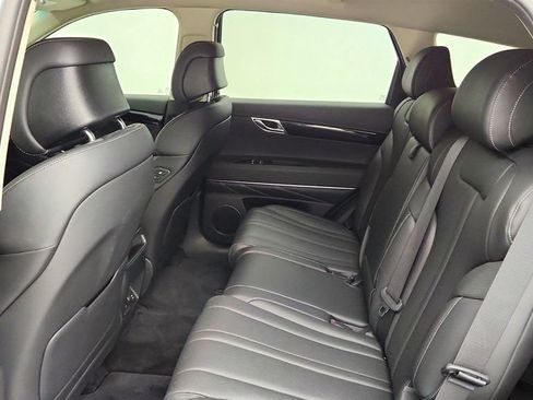 Used 2025 Genesis GV80 2.5T Standard AWD/4WD image 21