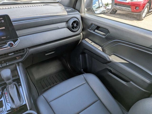 Used 2024 Chevrolet Colorado Trail Boss w/ Advanced Trailering Package AWD/4WD image 17