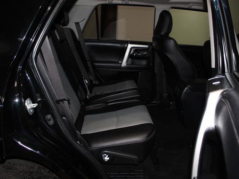 Used 2017 Toyota 4Runner SR5 Premium w/ Convenience Package AWD/4WD image 30