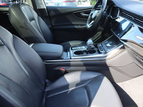 Used 2023 Audi Q7 2.0T Premium Plus w/ Premium Plus Package AWD/4WD image 21