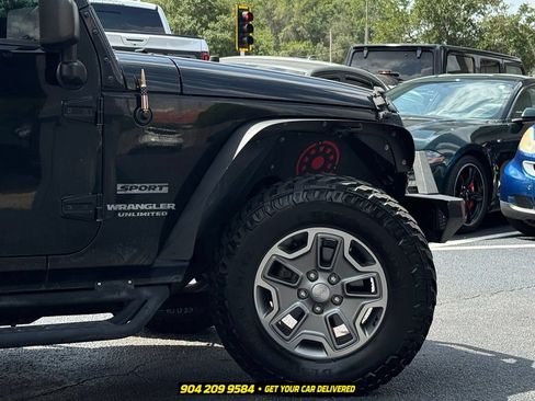 Used 2017 Jeep Wrangler Unlimited Sport w/ Quick Order Package 23S AWD/4WD image 9