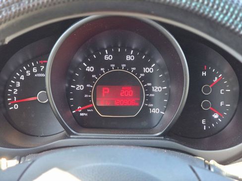 Used 2016 Kia Soul w/ Option Group 020 FWD image 10