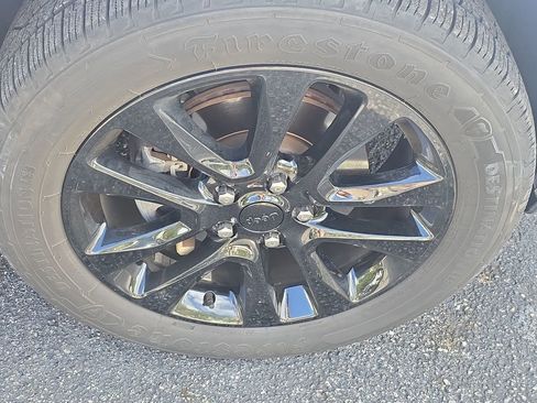 Used 2019 Jeep Grand Cherokee Altitude image 7