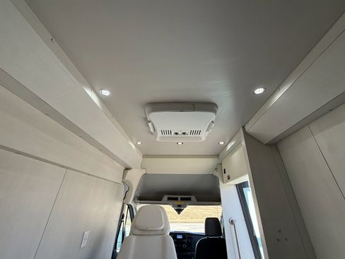 Used 2020 Ford Transit 350 148 High Roof Extended image 27