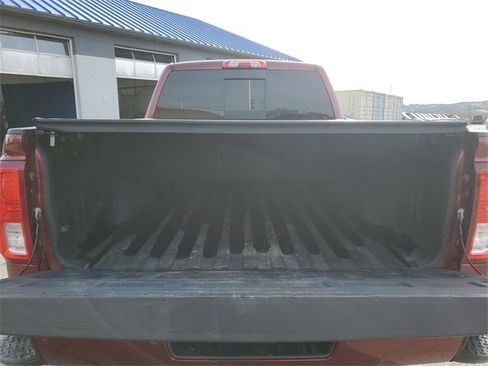 Used 2016 Chevrolet Silverado 1500 High Country w/ High Country Premium Package image 9