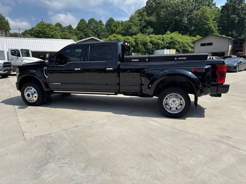 Used 2022 Ford F450 Platinum w/ FX4 Off-Road Package AWD/4WD image 12