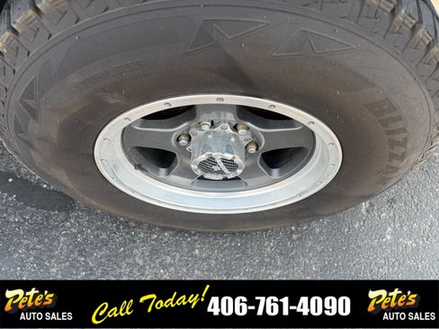 Used 2011 Chevrolet Colorado W/T AWD/4WD image 9