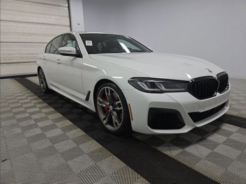 Used 2023 BMW M550i xDrive w/ Executive Package AWD/4WD image 4