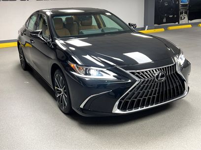 New 2025 Lexus ES 350 w/ Premium Package
