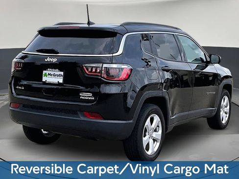 Used 2018 Jeep Compass Latitude w/ Popular Equipment Group AWD/4WD image 8