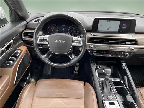 Used 2022 Kia Telluride SX w/ SX Prestige Package AWD/4WD image 10