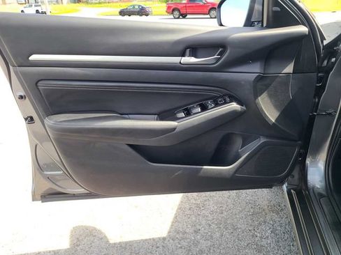 Used 2023 Nissan Altima 2.5 SL AWD/4WD image 17
