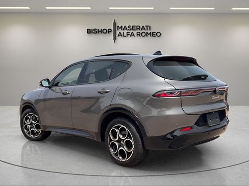 Used 2025 Alfa Romeo Tonale AWD/4WD image 3