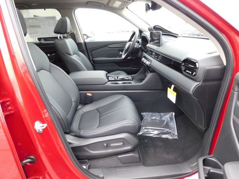 New 2026 Honda Pilot Touring image 18
