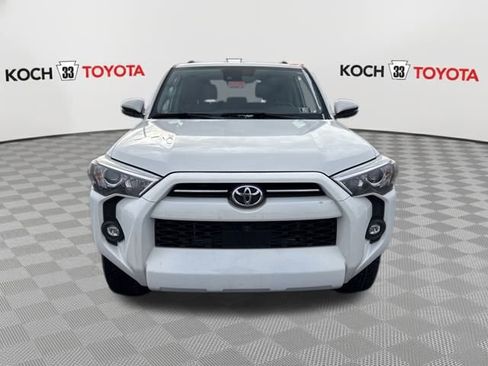 Used 2024 Toyota 4Runner SR5 Premium image 2