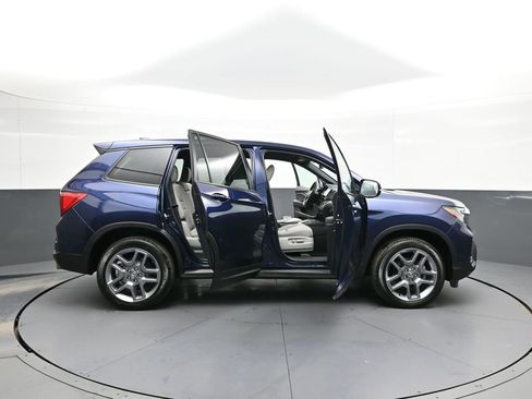 Certified 2023 Honda Passport EX-L image 42