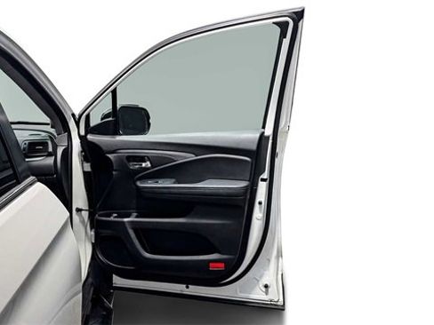 Used 2021 Honda Pilot Special Edition image 10