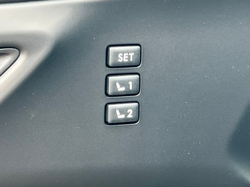 New 2025 Subaru Ascent Bronze Edition image 18