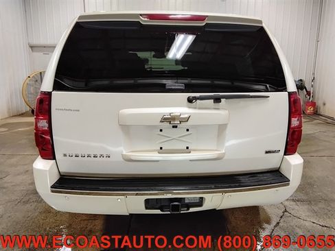 Used 2009 Chevrolet Suburban LTZ AWD/4WD image 8