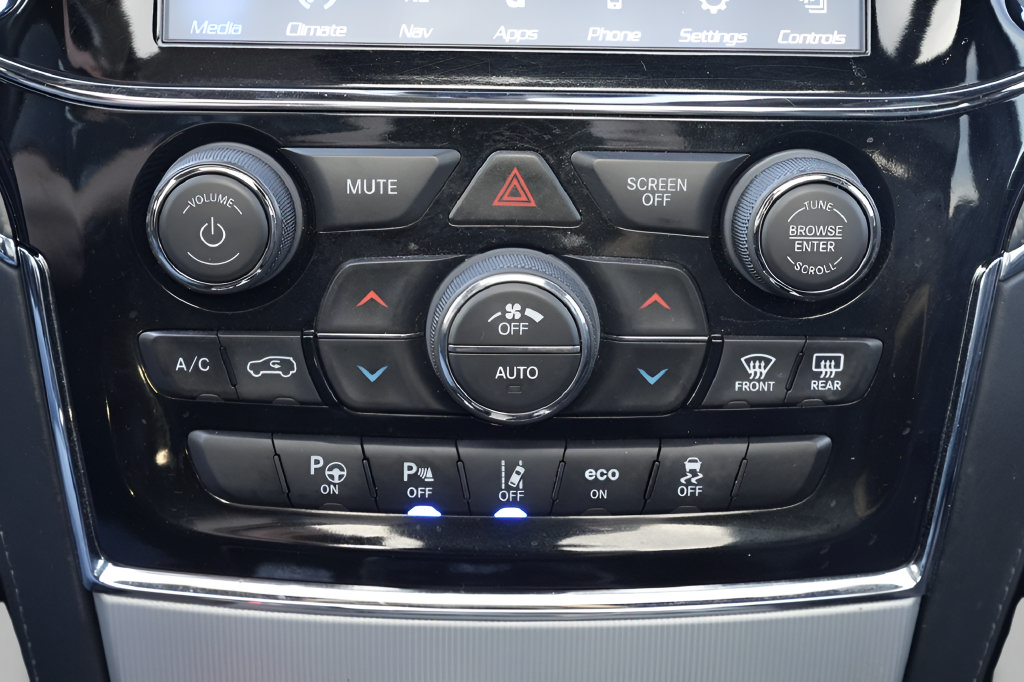 Used 2020 Jeep Grand Cherokee SRT AWD/4WD image 37