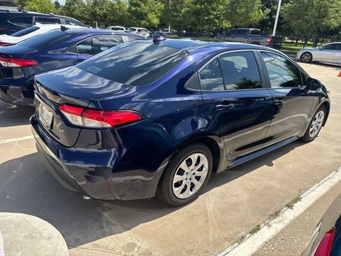 Used 2026 Toyota Corolla LE FWD image 3