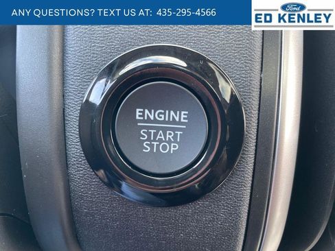 New 2025 Ford Expedition Max Active image 13