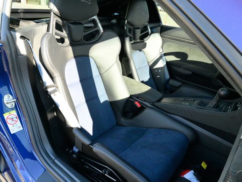 Used 2025 Porsche 718 Cayman GT4 RS image 42