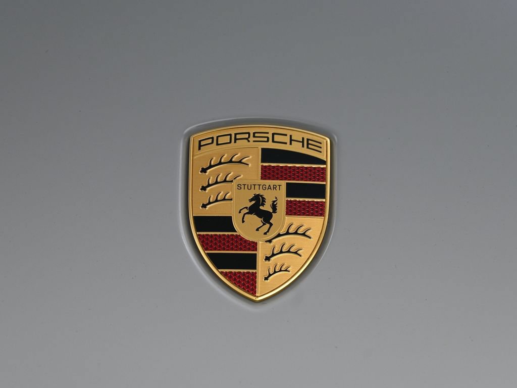 Certified 2025 Porsche Panamera RWD image 32