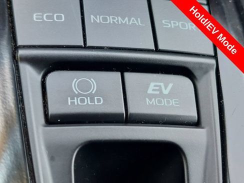 Certified 2025 Toyota Camry SE FWD image 14