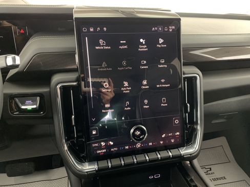 New 2026 GMC Yukon Elevation image 27