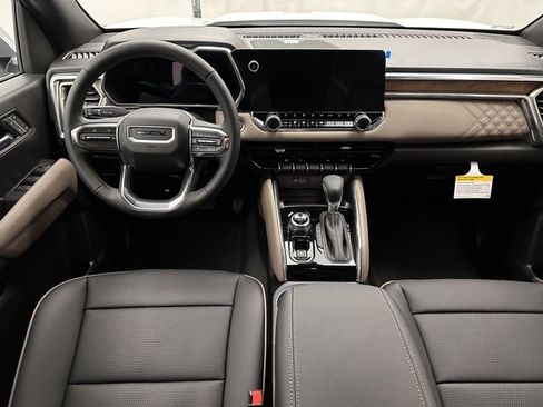 New 2026 GMC Canyon Denali image 7