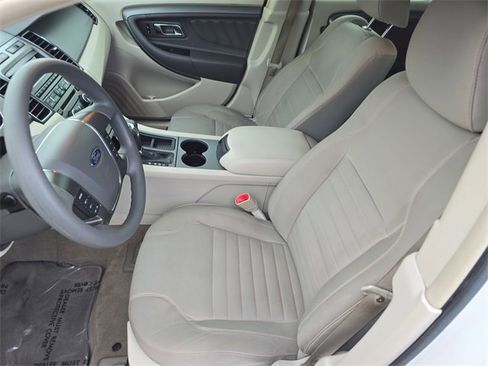 Used 2012 Ford Taurus SE image 17