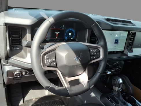 New 2026 Ford Bronco Badlands image 20