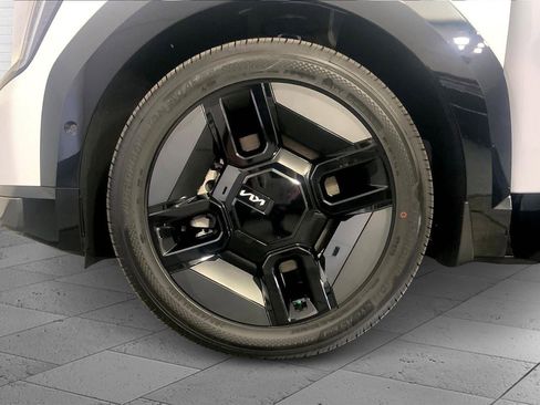 New 2026 Kia EV9 GT-Line image 12