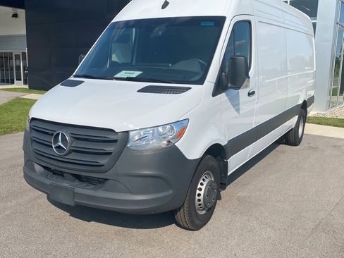 New 2024 Mercedes-Benz Sprinter 3500 image 2