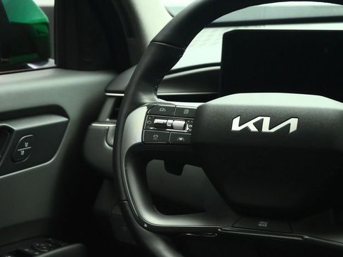 Certified 2026 Kia EV9 Light RWD image 42